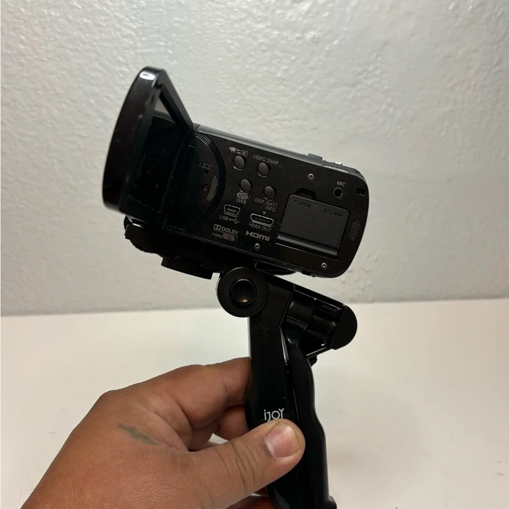 Canon VIXIA HF R21 Black HD Camcorder untested no charger